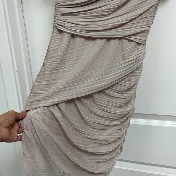 Halston Heritage Taupe Draped Ruched Cocktail Dress Size 6 - Picture 3 of 9